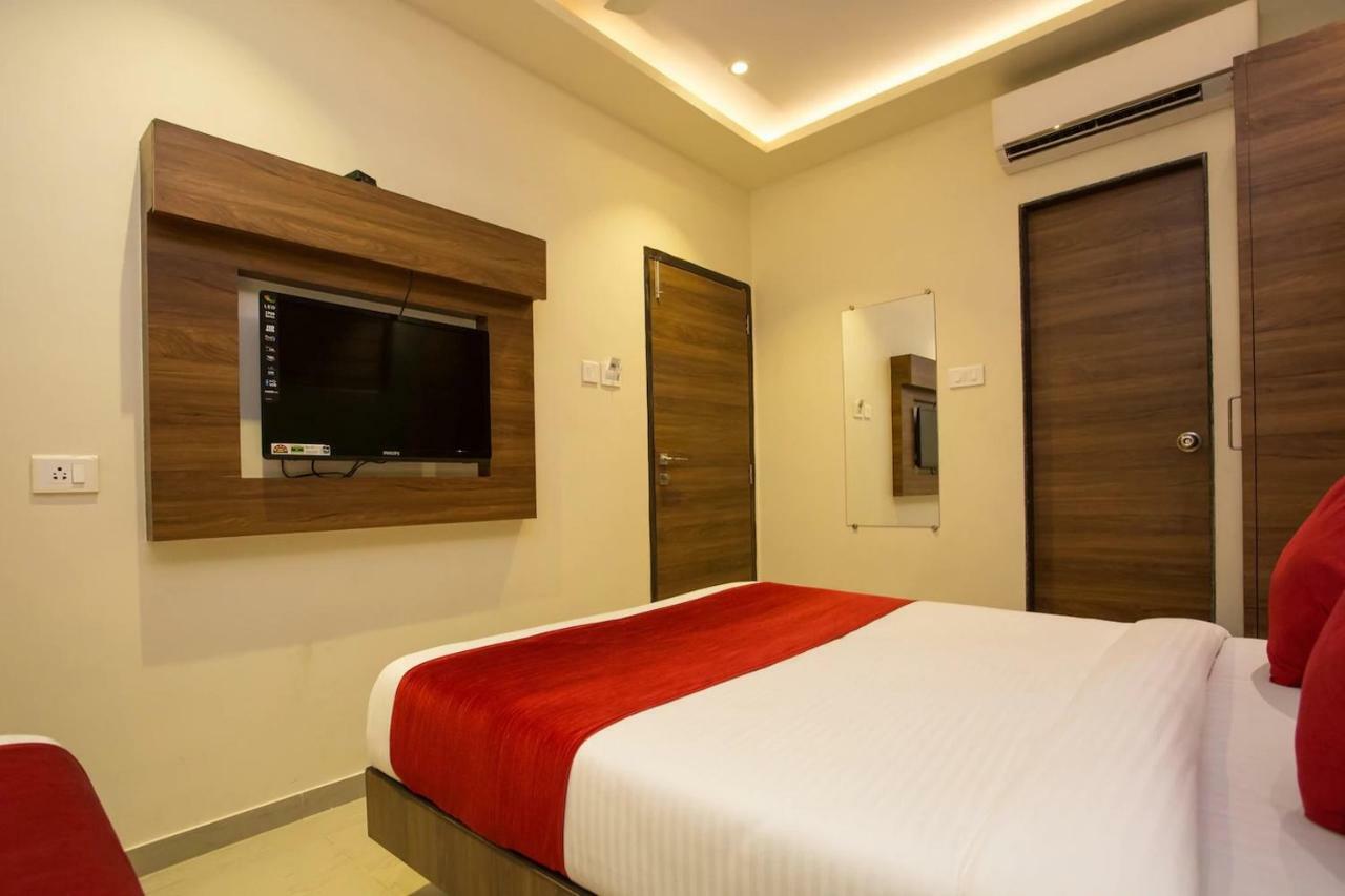 Hotel Grace Inn Мумбай Екстериор снимка