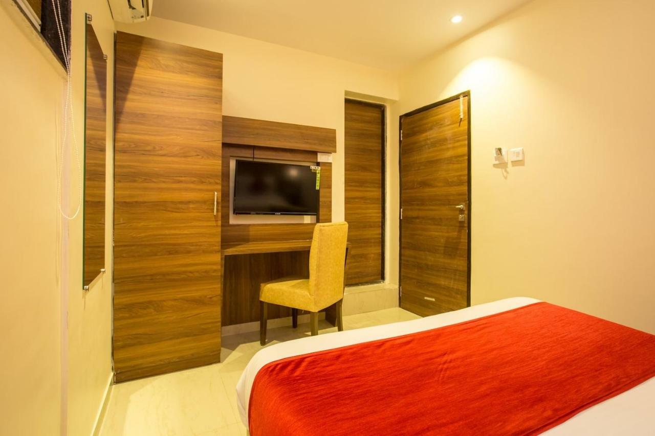 Hotel Grace Inn Мумбай Екстериор снимка
